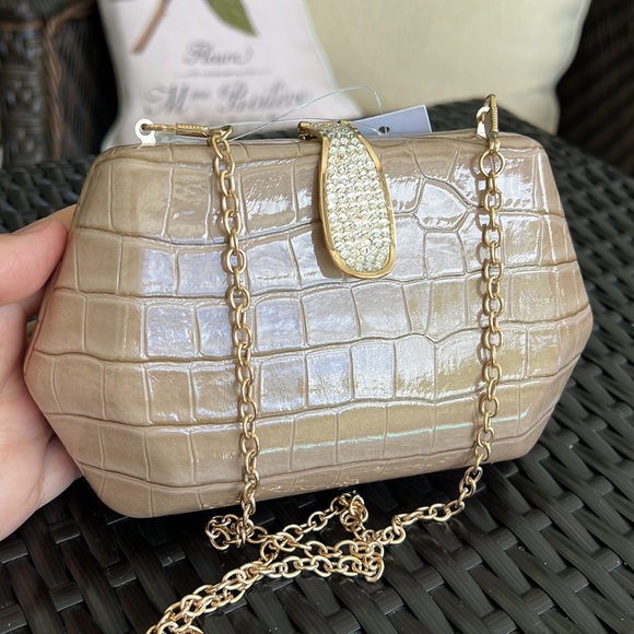 ALESSIA Patent Croc embossed clutch on chain - Picture 8 of 16